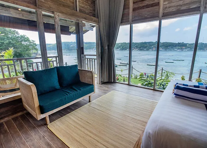 The Old Island Huts 3* レンボンガン島